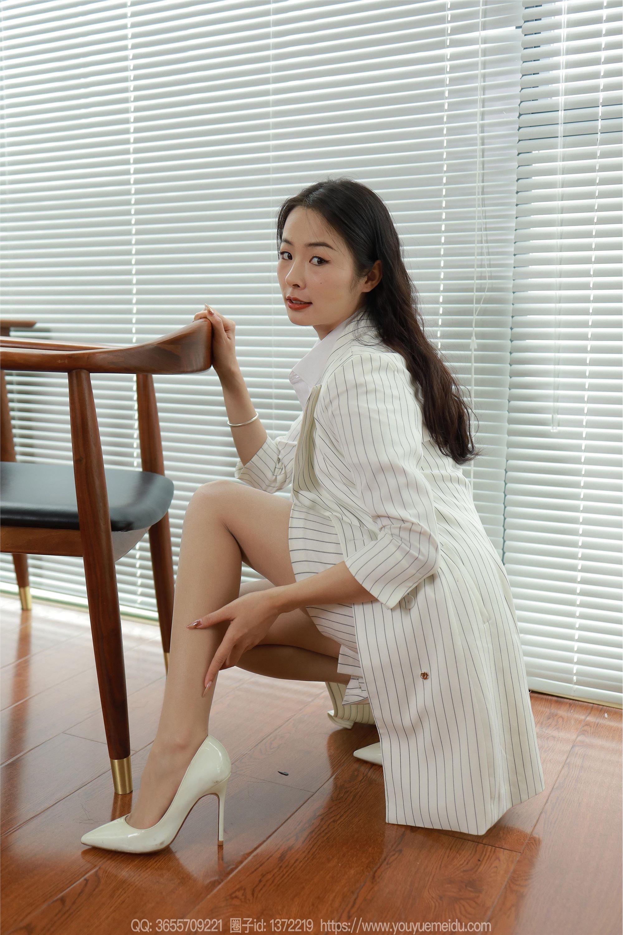 IESS异思趣向  2023.12.24 丝享家 1619 小金《ol套装（上）》